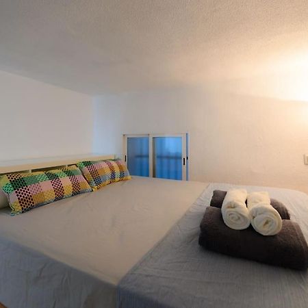 Appartamento Encantador Apartamento Temporal Centrico Con Patio Privado Mpe51 Madrid Esterno foto