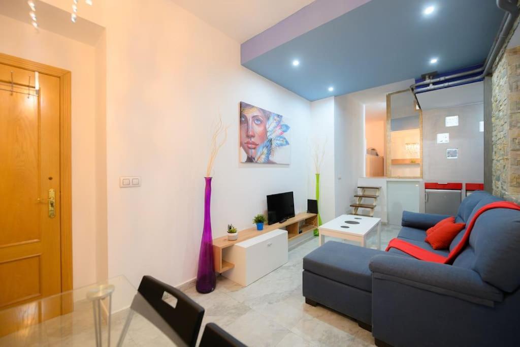 Appartamento Encantador Apartamento Temporal Centrico Con Patio Privado Mpe51 Madrid Esterno foto