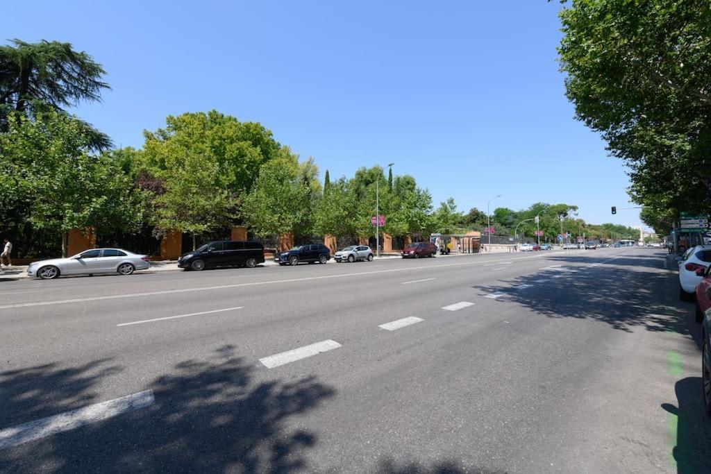 Appartamento Encantador Apartamento Temporal Centrico Con Patio Privado Mpe51 Madrid Esterno foto