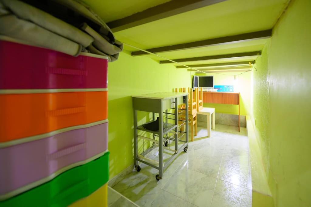 Appartamento Encantador Apartamento Temporal Centrico Con Patio Privado Mpe51 Madrid Esterno foto